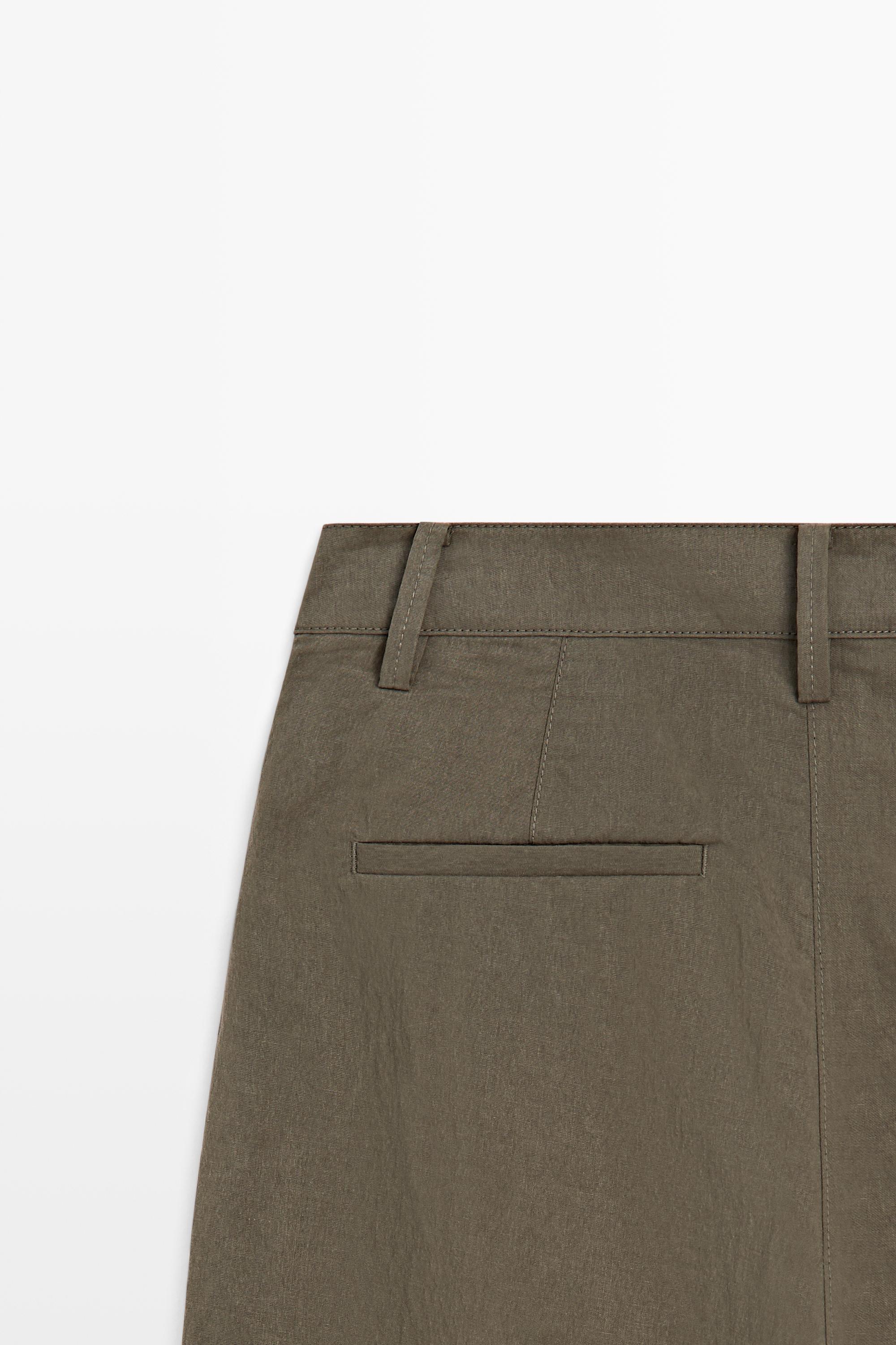 Technical wide-leg pleated pants
